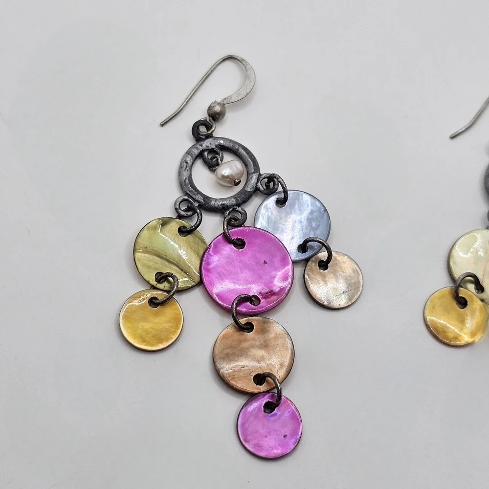 ⭐️40% Off⭐️ Colorful Pearlized Shell Dangle Earrings